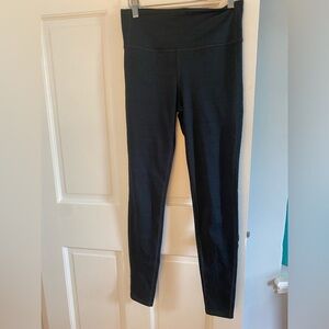 Athleta dark green leggings ribbed texture size small